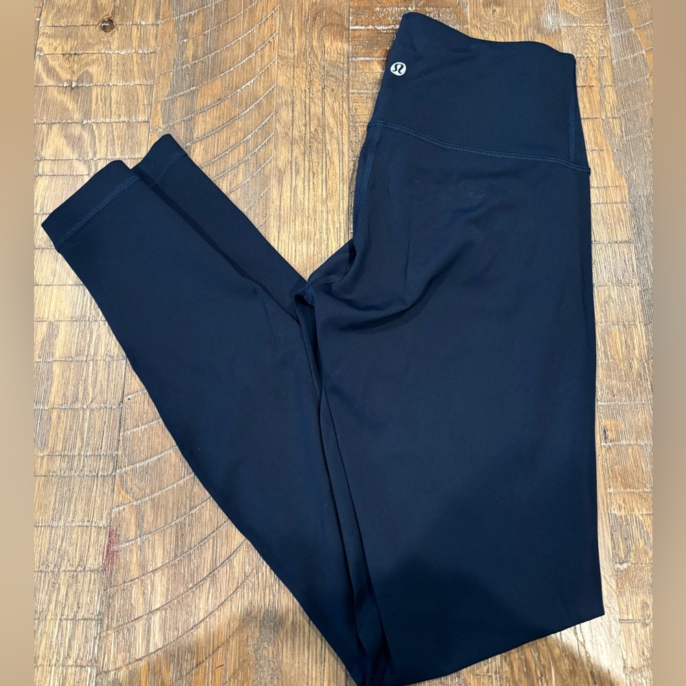 Lululemon Size 4 Wunder Train